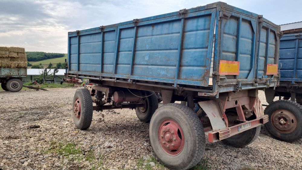 De vanzare remorca auto