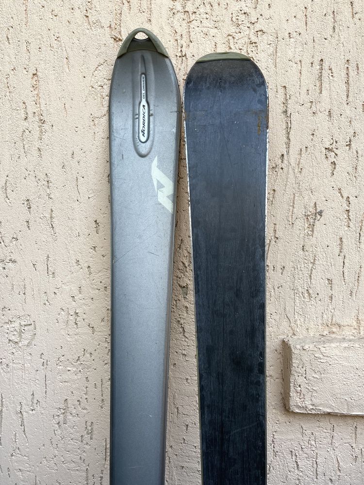 Schiuri 180cm Nordica