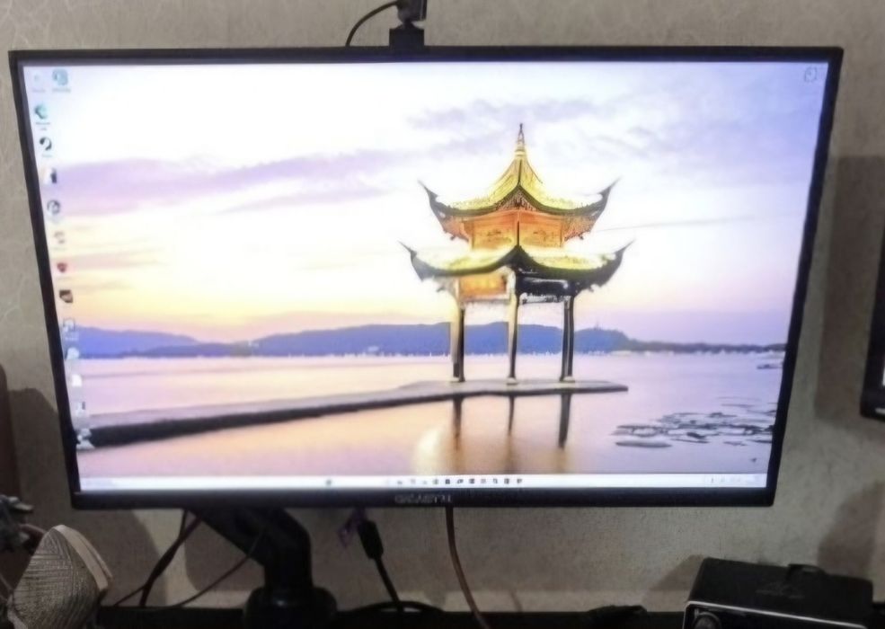 Монитор Gigabyte G27q