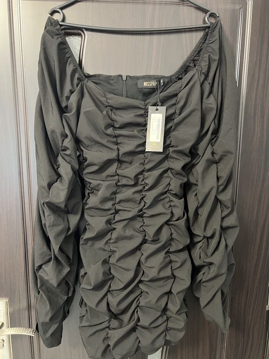 Нова черна рокля