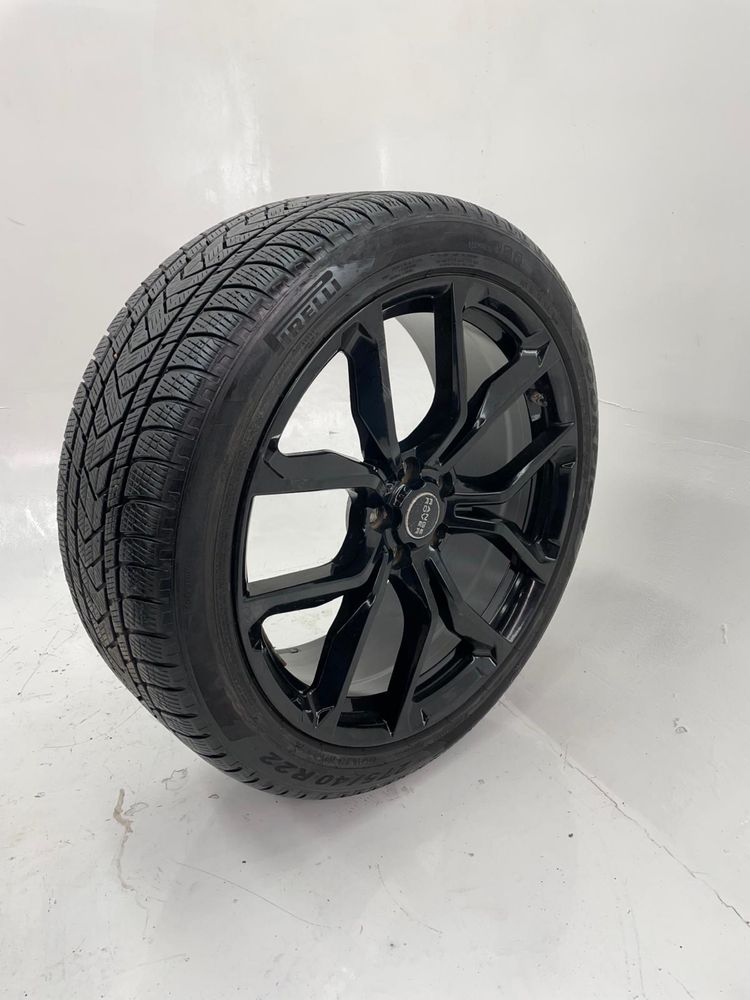 Jante originale Range Rover + cauciucuri Pirelli!