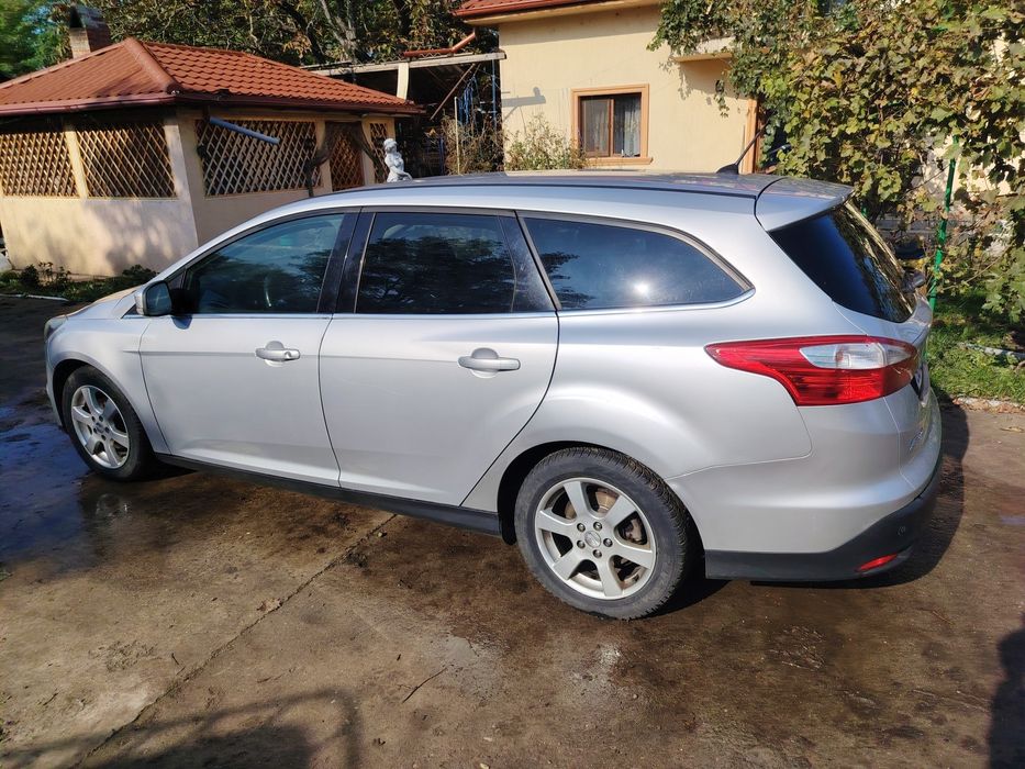 Vând ford focus3