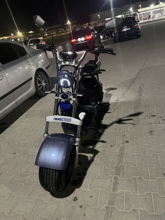 Vand scuter electric intreținut