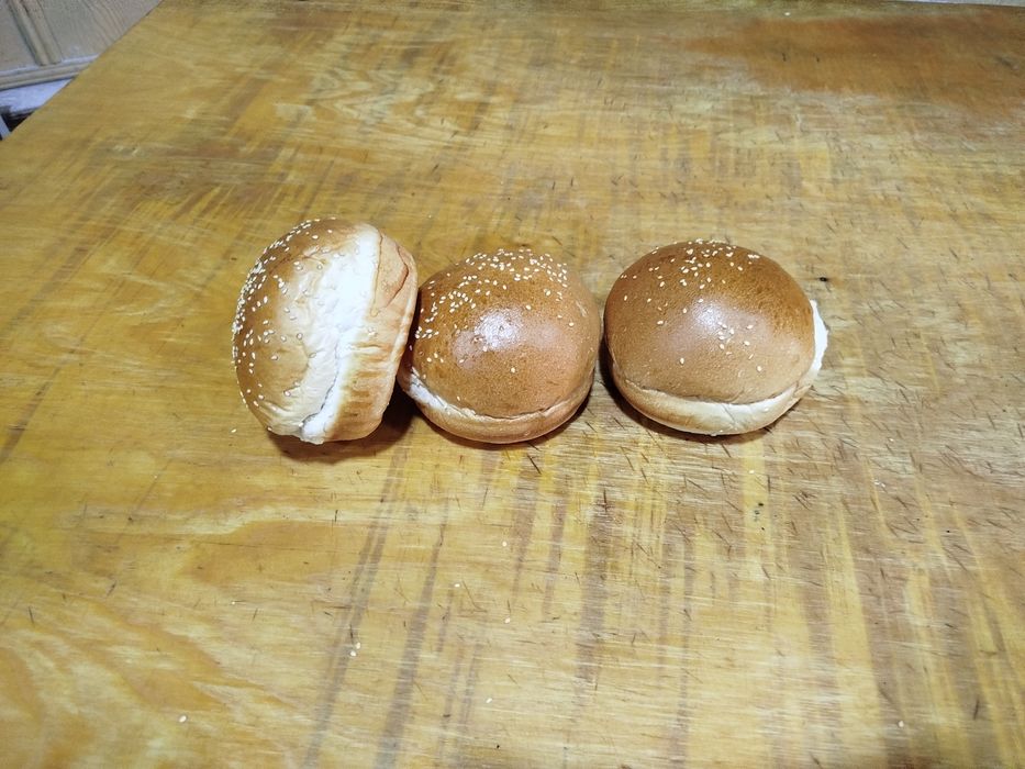 Fast food  nonlari. ishlab chiqaramz
