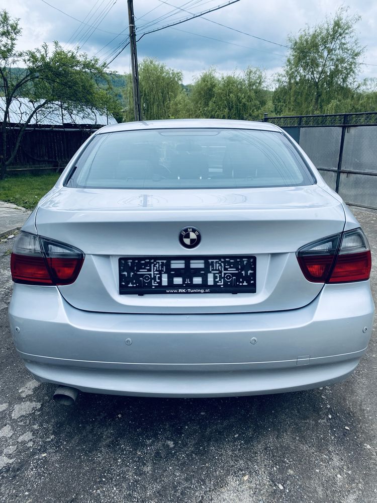 Bmw e90 / 318 D/ 2007/ 250000km