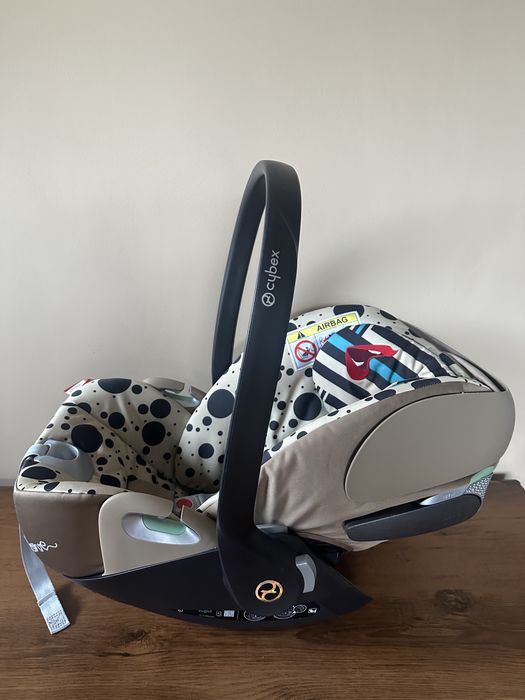 Стол за кола Cybex Cloud Z i-size Karolina Kurkova Fashion Collection