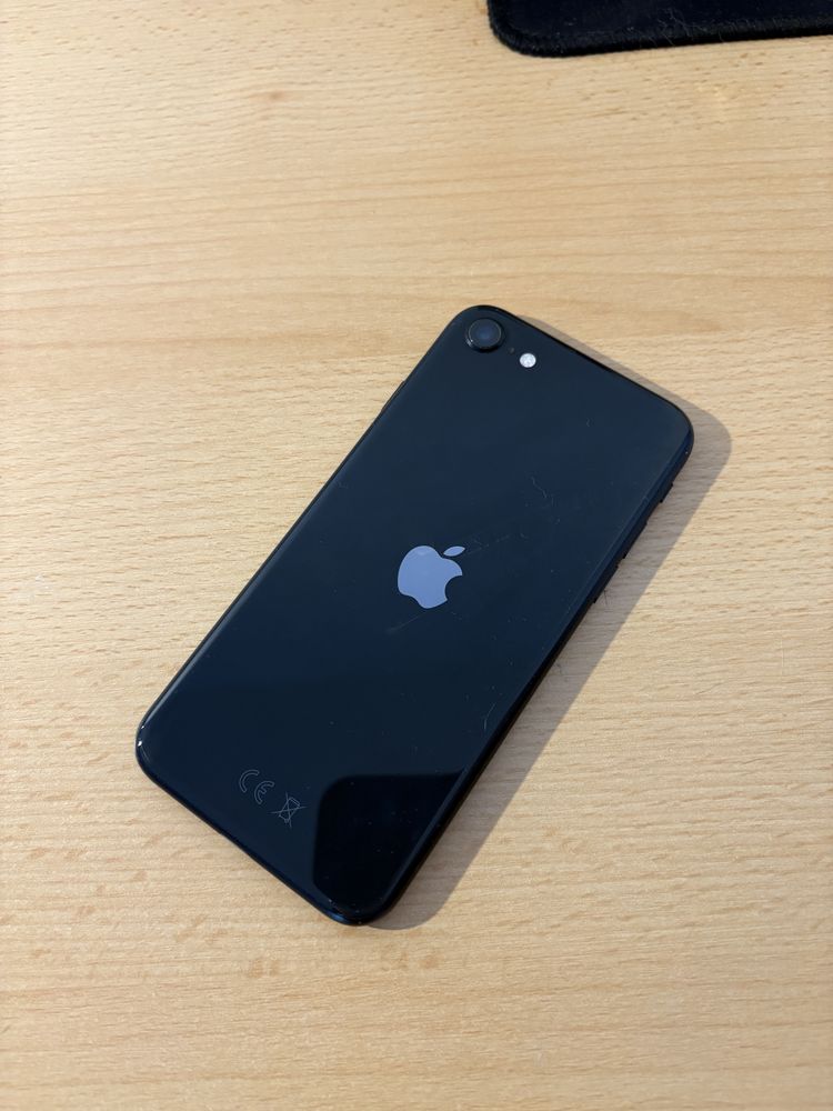 Vand Iphone SE 2020