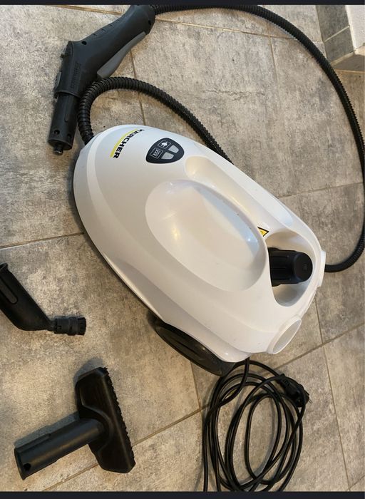 Se vinde apaarat cu aburi Karcher