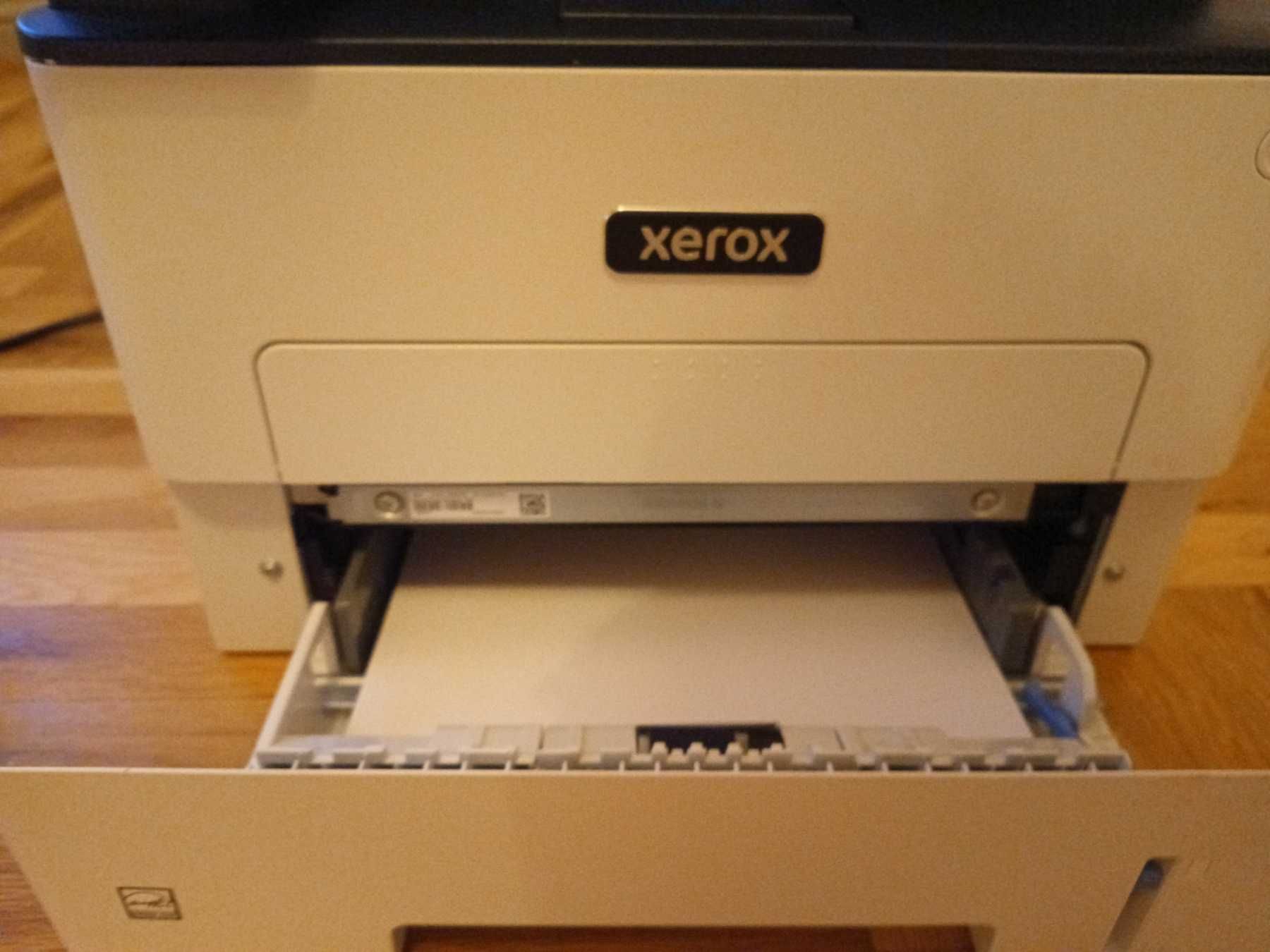 Мултифункционален принтер Xerox B225 с двустранен печат+нов тонер 6000