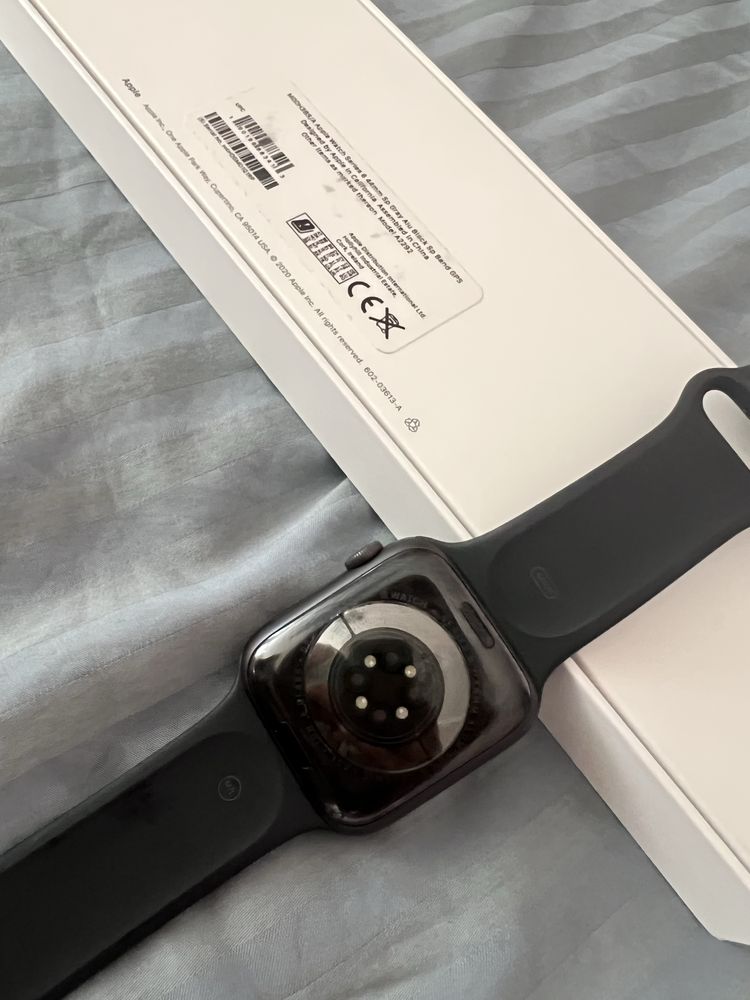 Apple Watch Series 6 44mm
