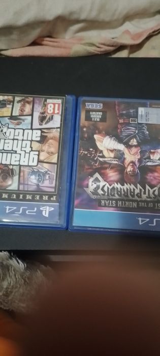 Vand /schimb ps4 slim si 6 jocuri 1 controler    pe un calculator