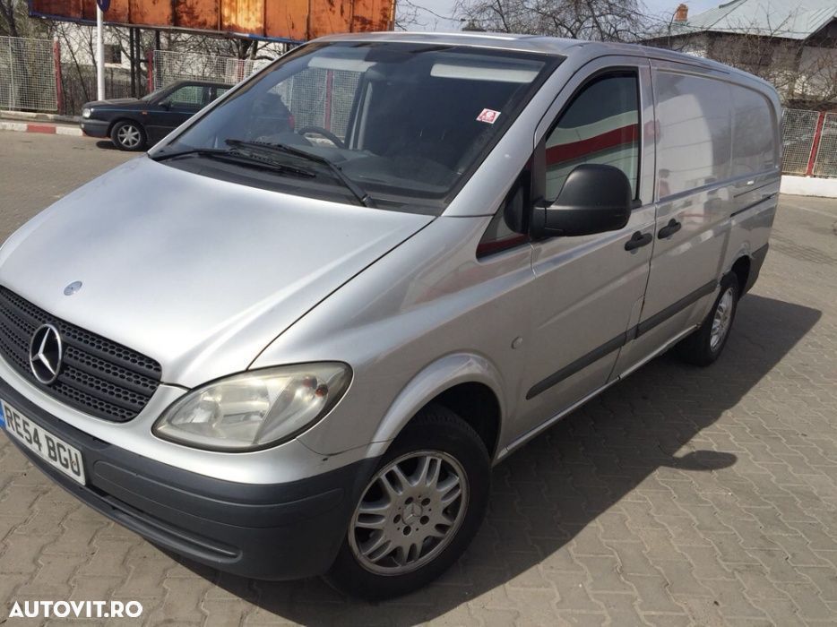 Dezmembrez Mercedes Vito W639 2.2 cdi 2005