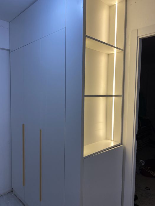 Шкаф для прихожей