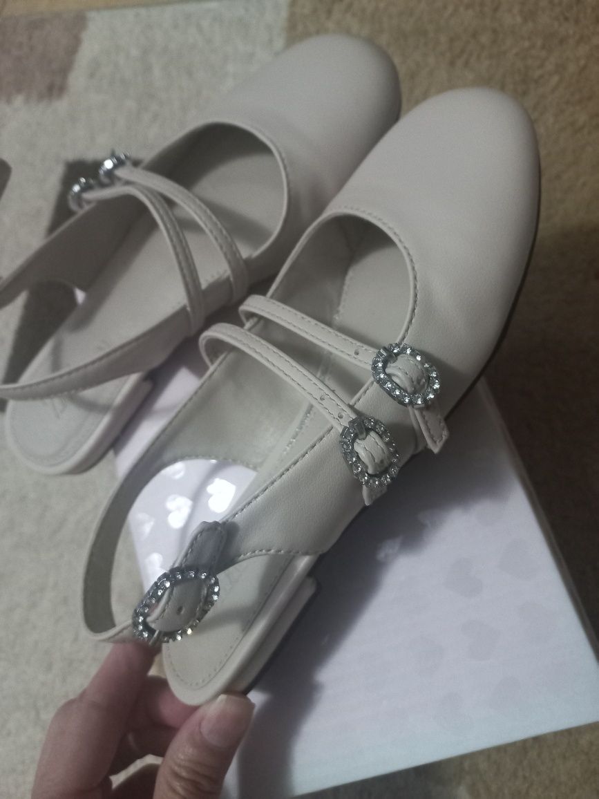 Pantofi ZARA, măsura 31