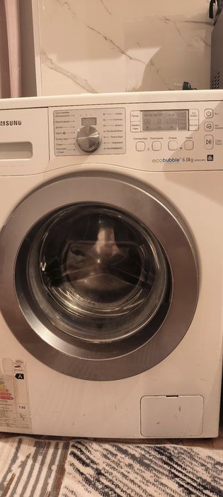Продам стиральную машинку Samsung,сломан.