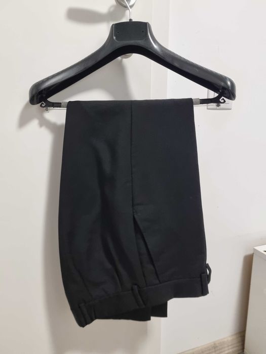 Costum SEROUSSI marimea 44/46