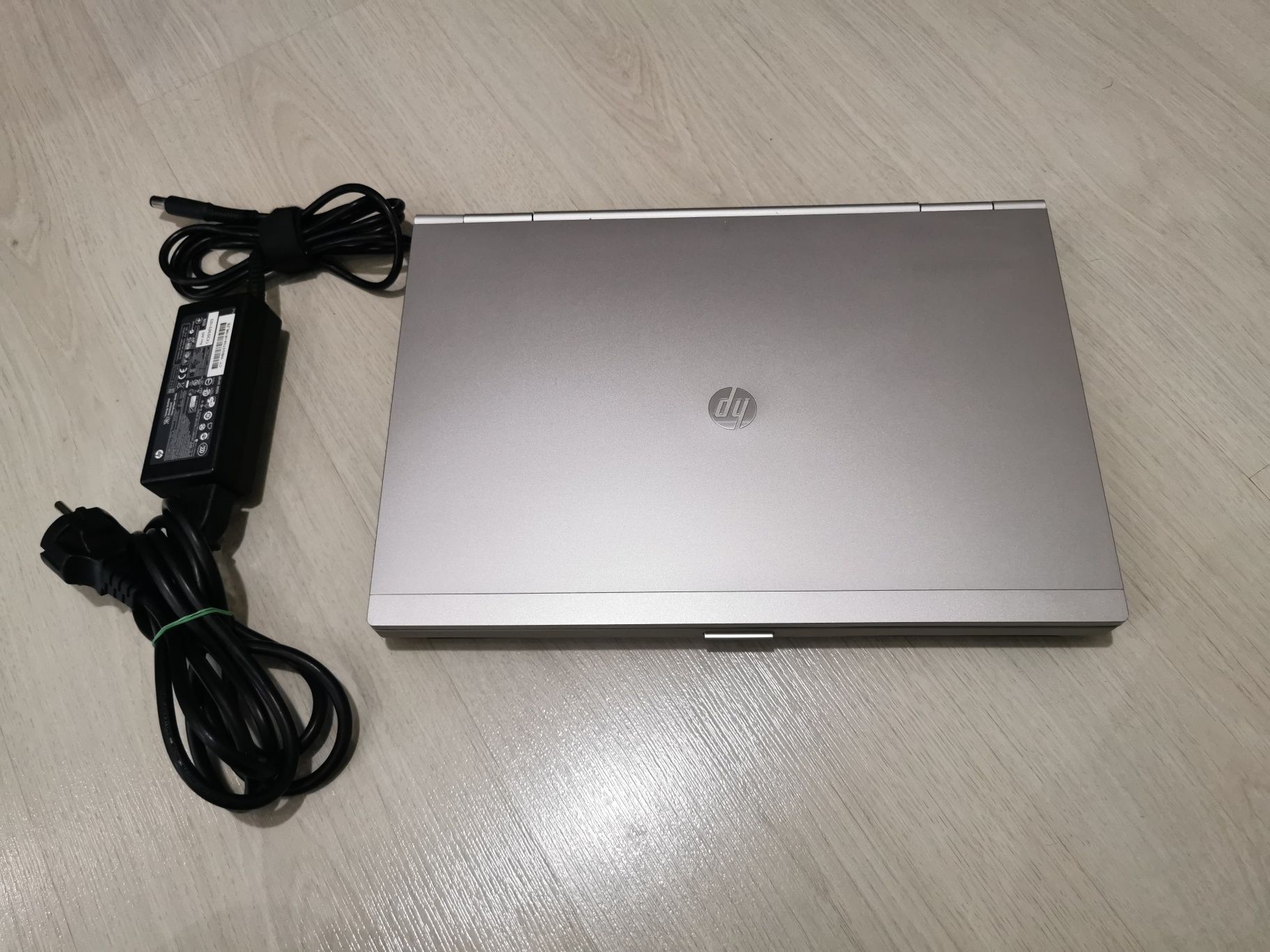 Laptop HP ELITEBOOK 8460P Procesor I5 2540M RAM 4 GB HDD 360 GB