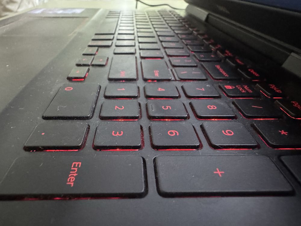 Лаптоп Dell Inspiron 15 7000 gaming