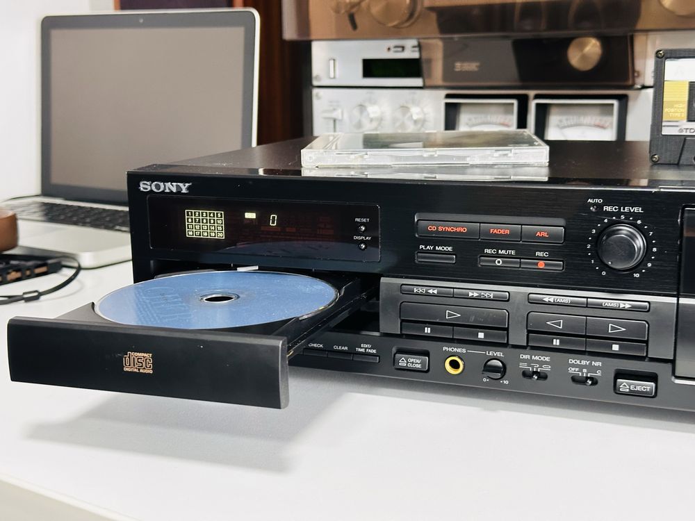 Combo Deck+CD-player SONY TXD-R11,recorder,auto-reverse,servisat !