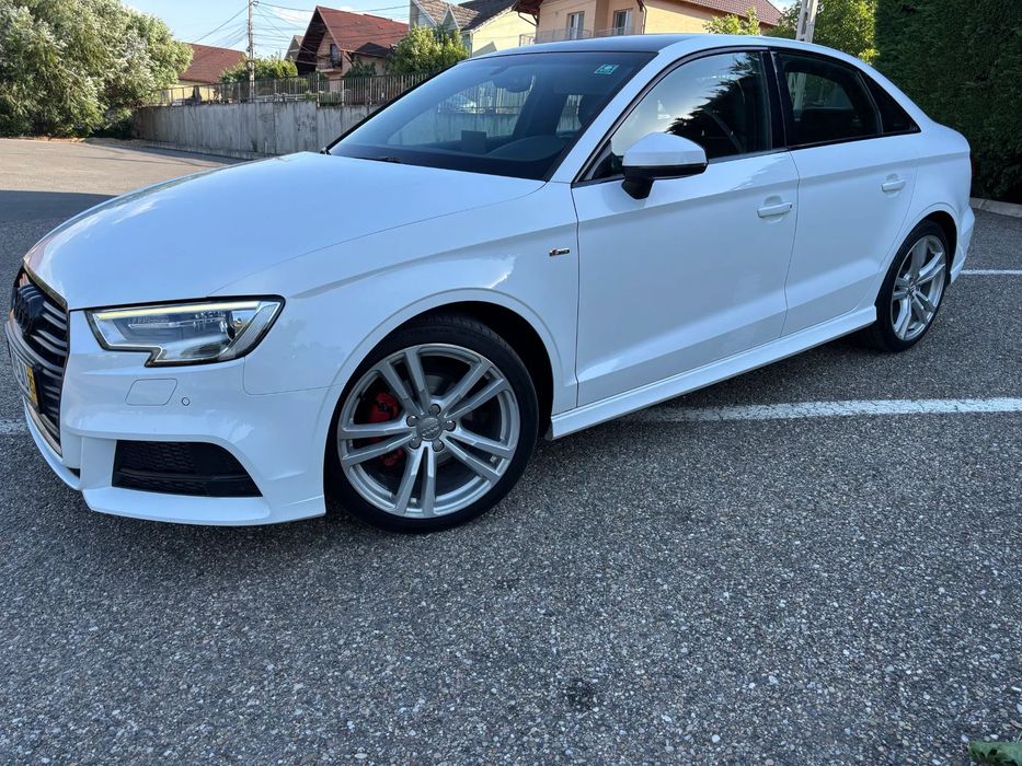 Audi A3 Audi 3 Limuzina - 2018  - S Line