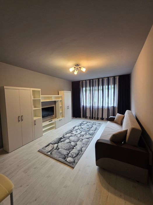 Închiriez apartament 2 camere str. Tășnad manastur