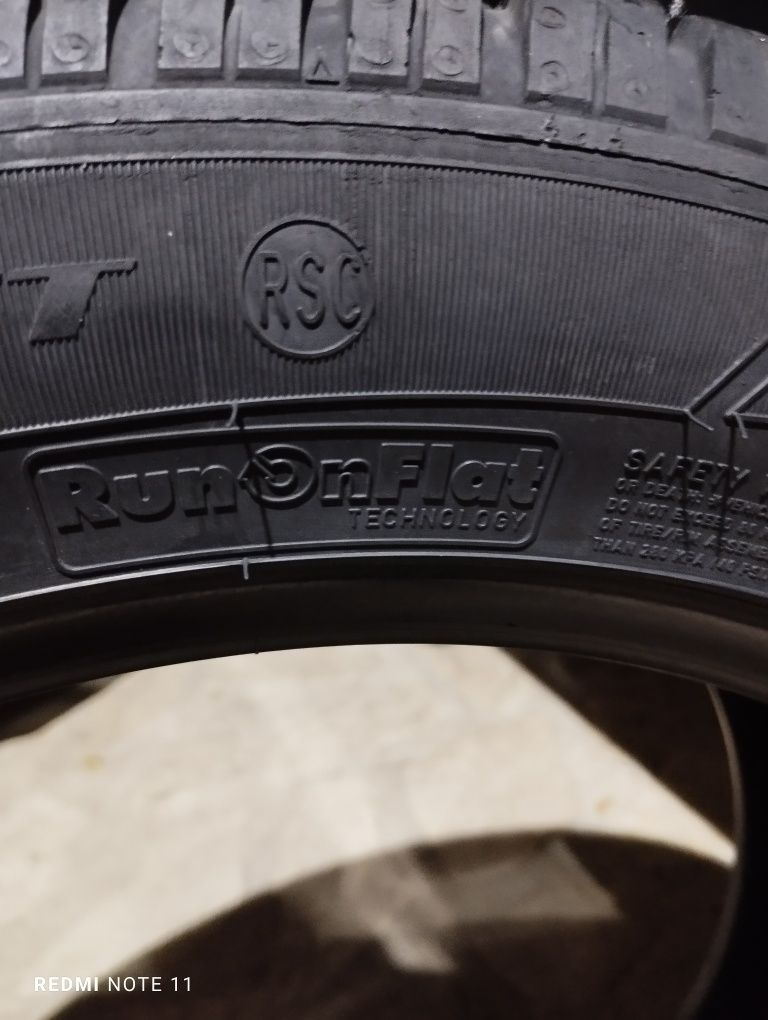 Гуми 4бр.Dunlop 245/50R18 Run  Flat