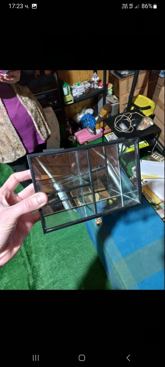 Метална огледална кутия
Метална със 3 отделения изцяло огледална