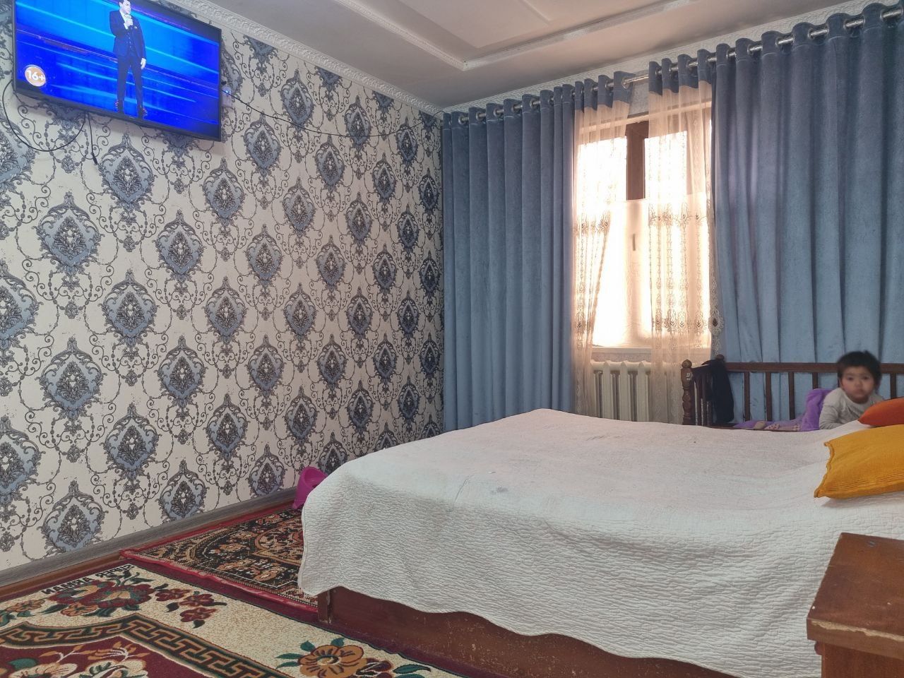 Xovli uy sotiladi