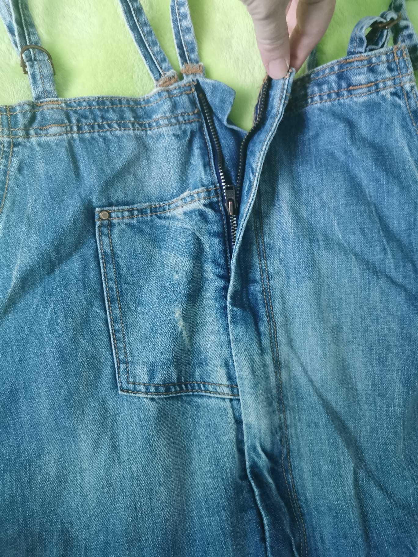 Vând salopetă jeans Zara. Măr. 30 (L)/sarafan C&A. Stare foarte bună.