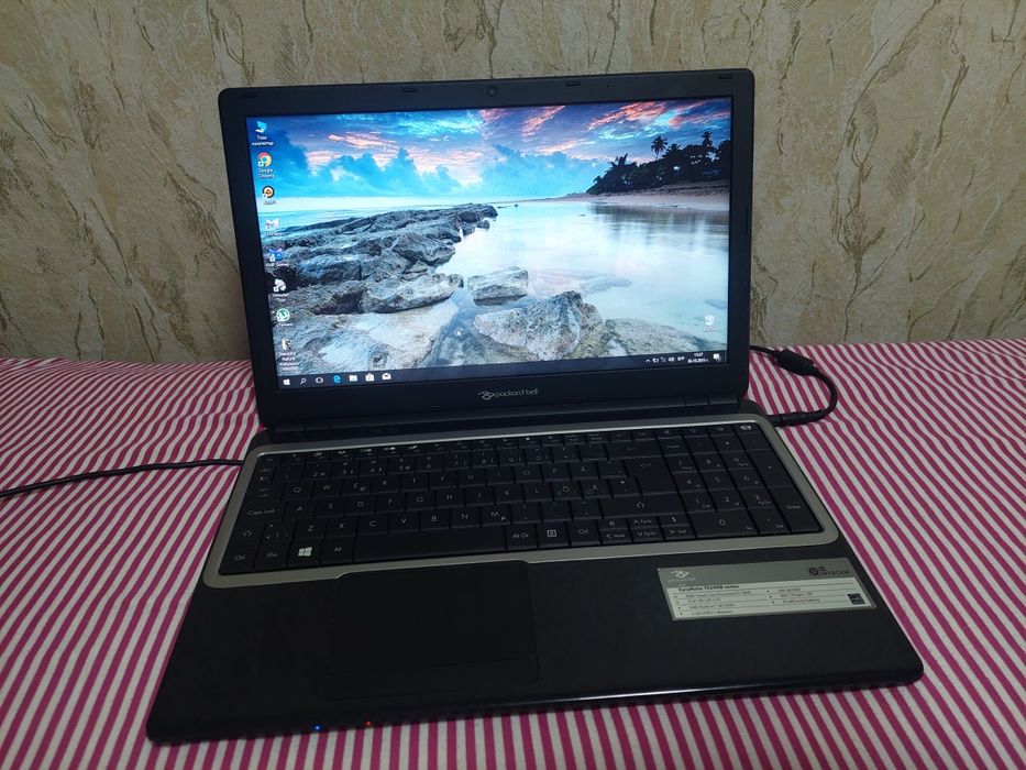 4 ядрен лаптоп pakard bel