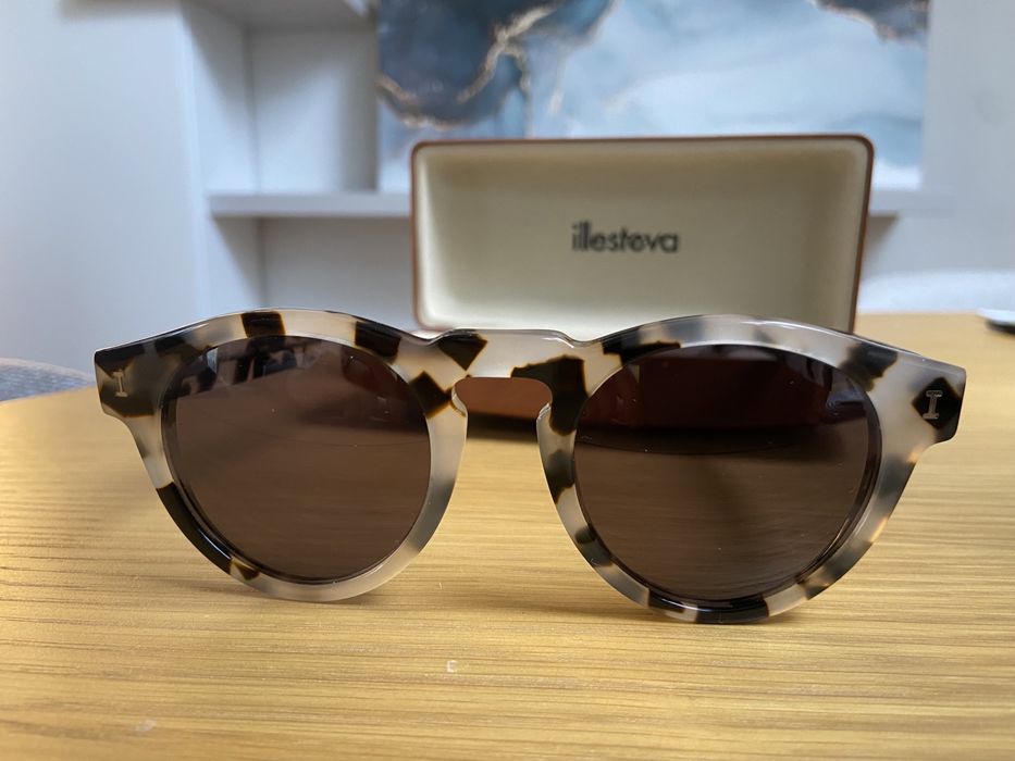 Оригинални слънчеви очила illesteva
