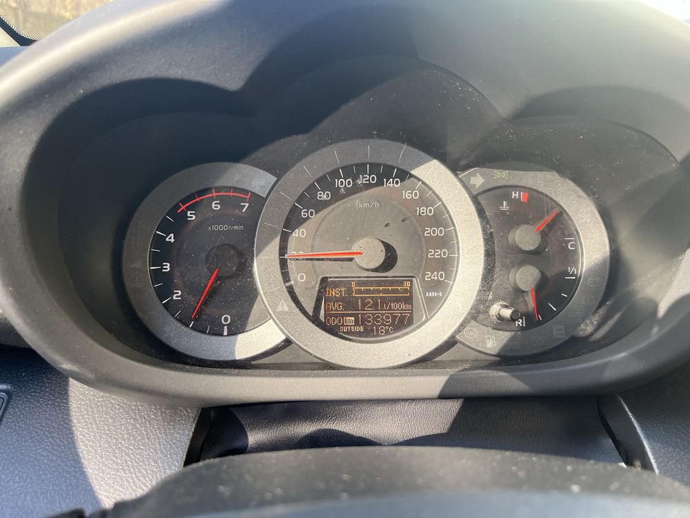 Toyota rav4 primul proprietar
