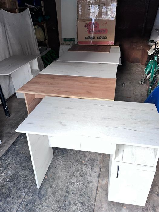 Продам парты новые