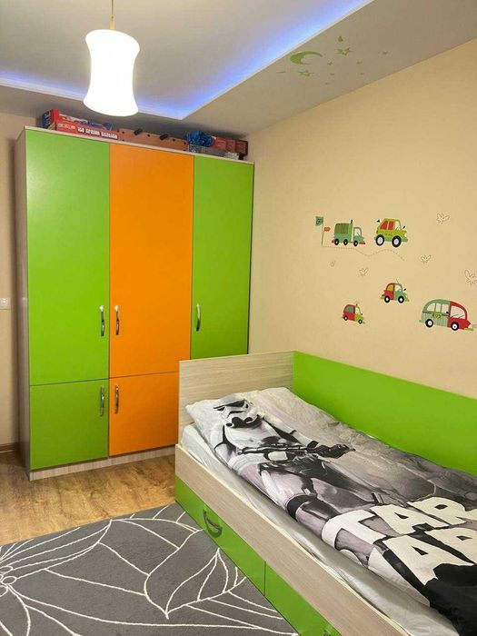 Обзавеждане за детска стая - легло+гардероб