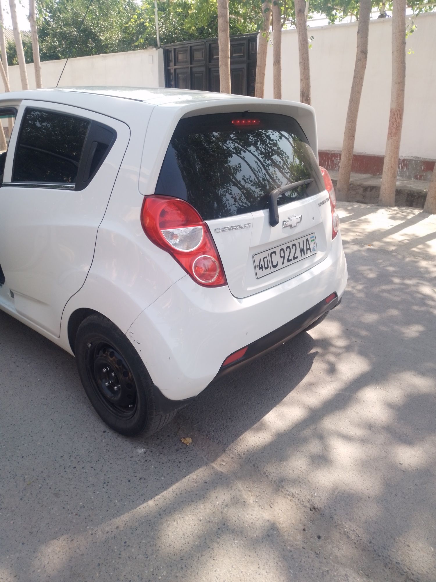 Chevrolet spark...
