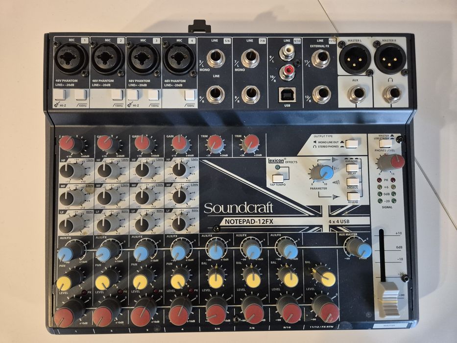 Mixer Soundcraft Notepad 12Fx  impecabil!
