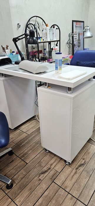 Masa manichiura utilizata