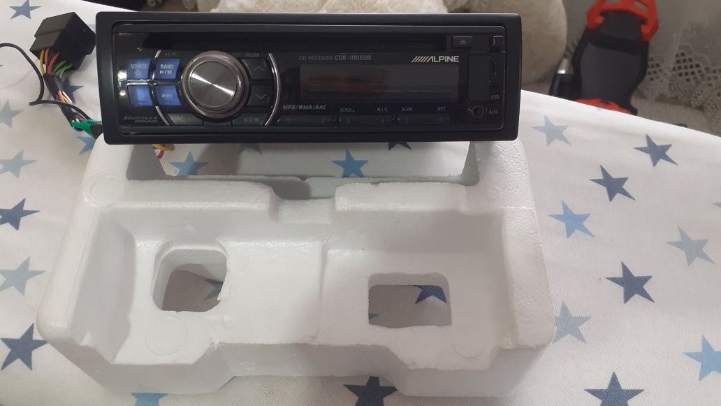 Alpine 100Eub usb-aux