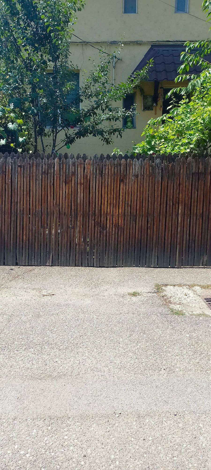 Donez gard din lemn 5m/1,60 în stare buna