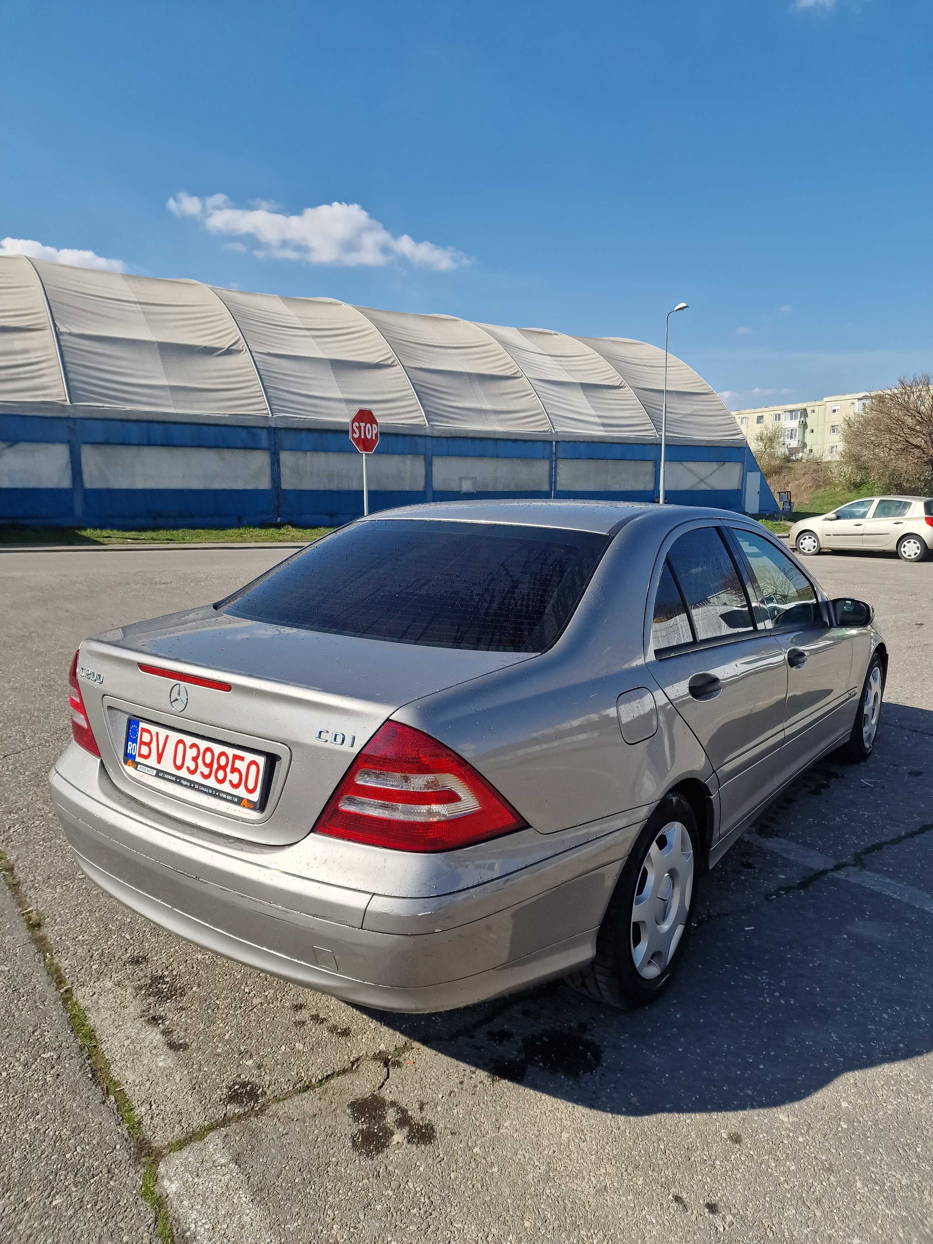 Mercedes-Benz C200