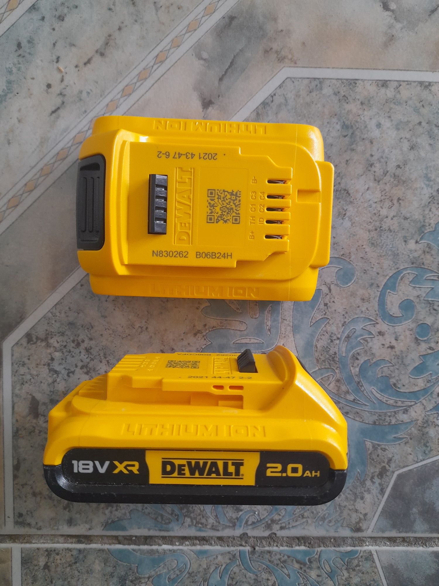 îalncărcător alimentator dewalt cutie valiză acumulator 2ah 18v