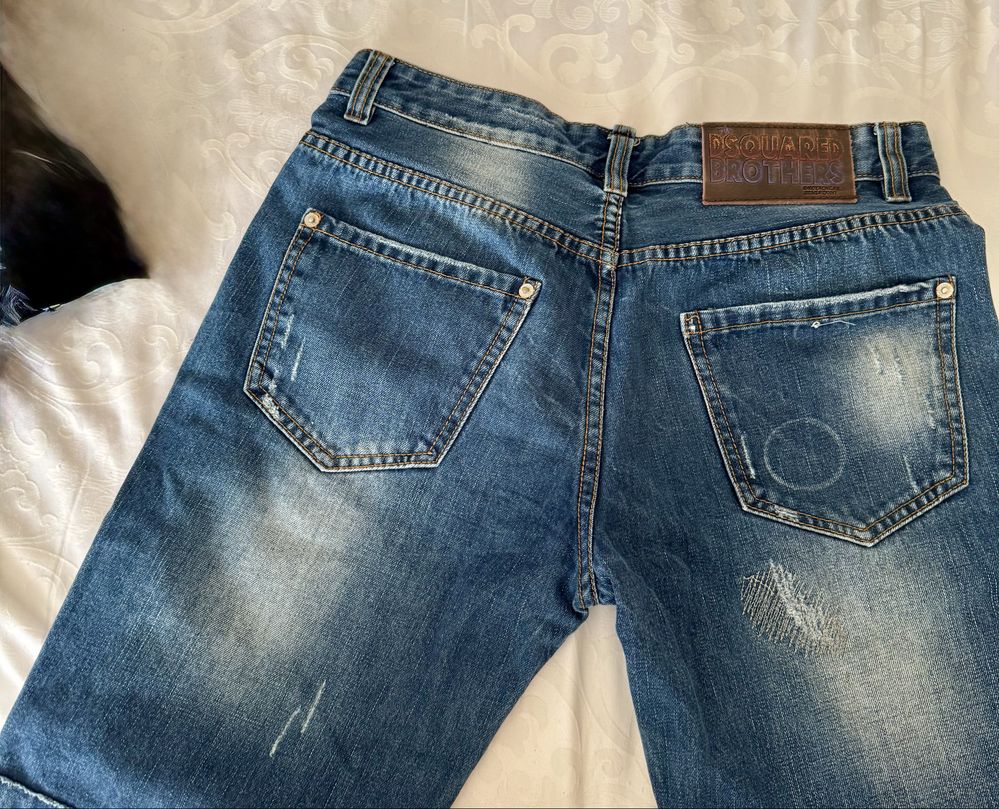 Нови мъжки дънки dsquared