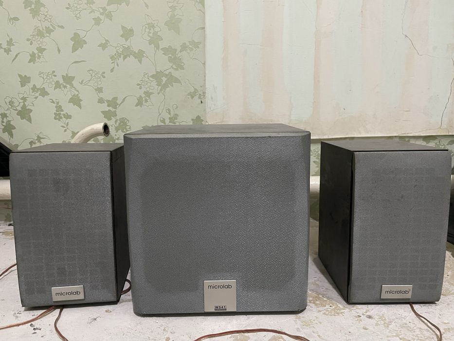 Продам музыкальные колонки Микролаб