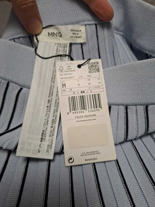 Fusta tricotata cu pliseuri MANGO marimea M. NOUA cu eticheta!!!