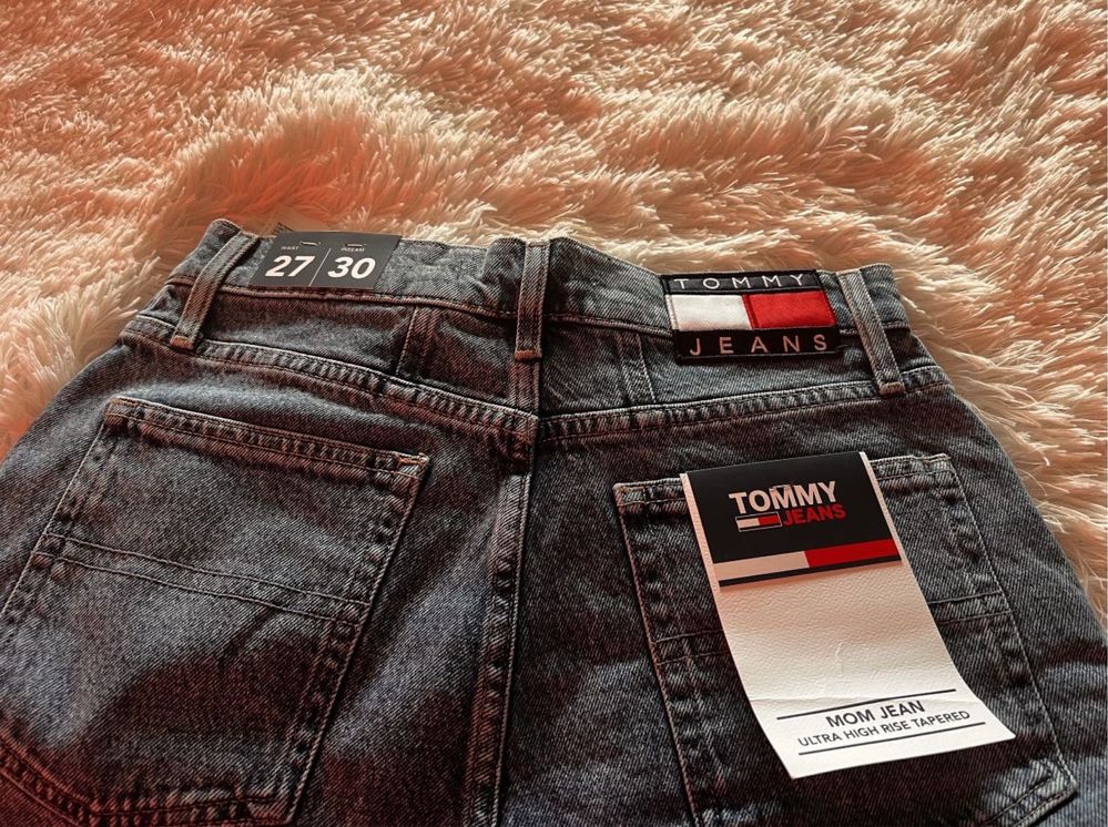 Blugi Tommy Hilfiger  noi w27-30