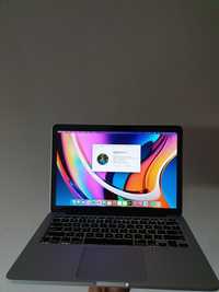 Macbook Pro 13" Core I5 в отличном состоянии