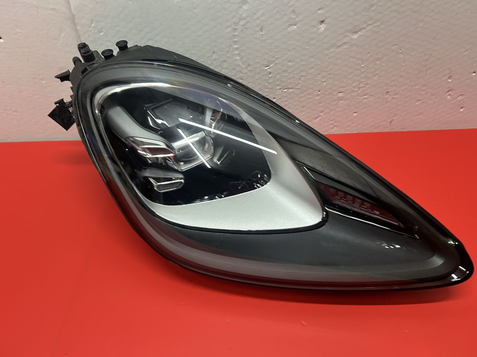 Far faruri Porsche Cayenne 9Y0 full led 2019-2023