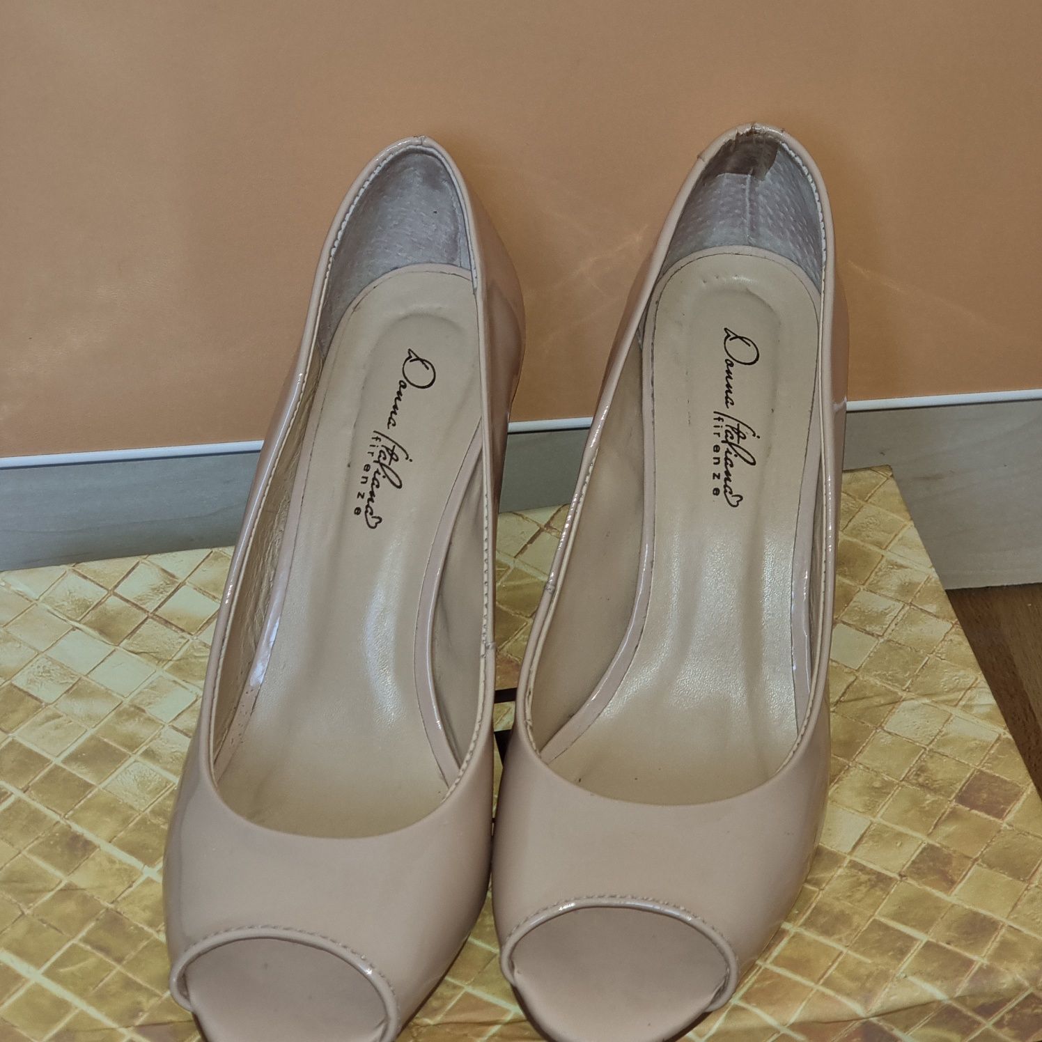 Страхотни обувки Donna Faliana firenze
