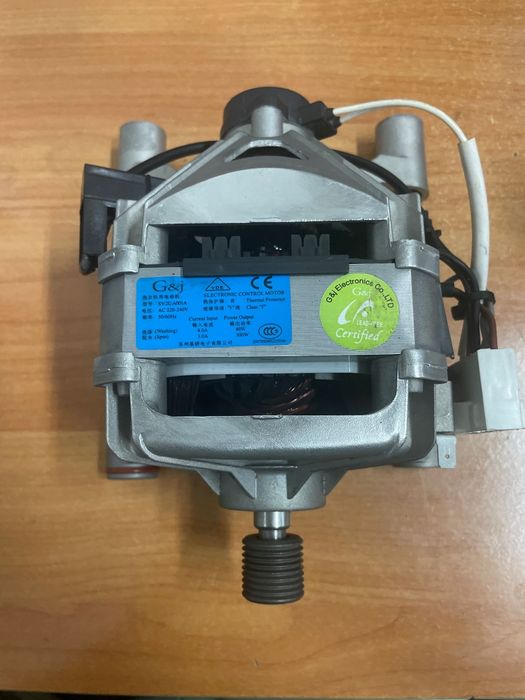 Двигатель от стиральной машинки