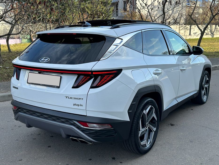 Hyundai Tucson Luxury 4x4 265 Cp Plug in Hybrid Pano Piele Navi Matrix